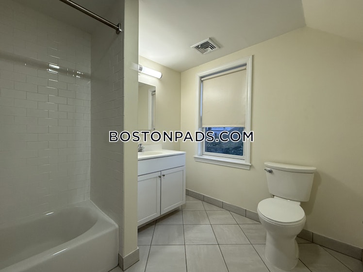 Waumbeck St., Boston