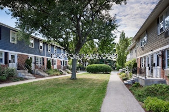 Brandywyne Dr. Boston