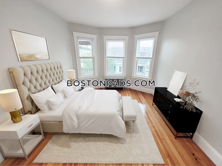 East Eagle St., Boston