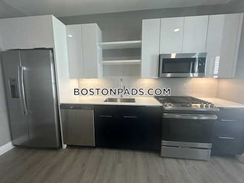 Saratoga St. Boston photo 2