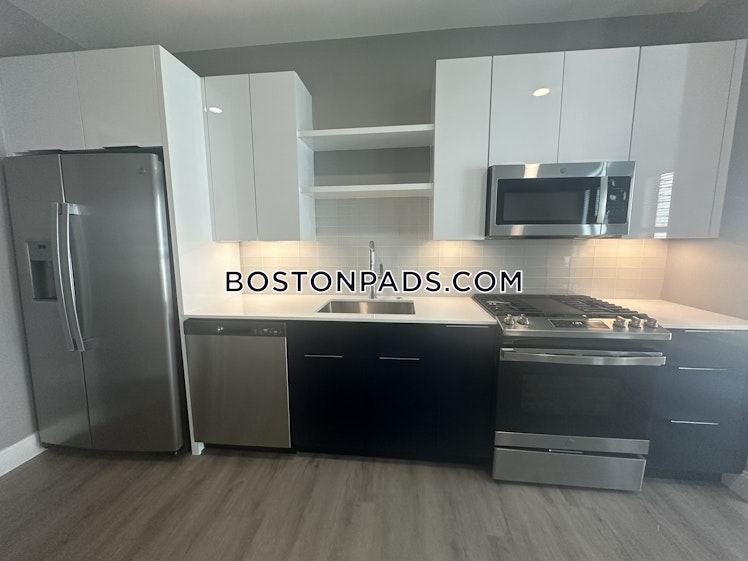 Saratoga St., Boston