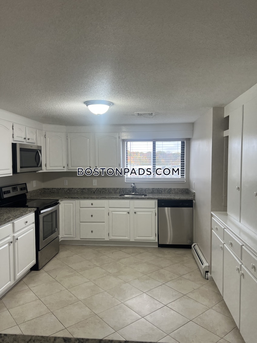 Fall River - $2,500+ /month