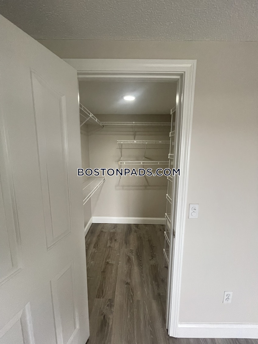 Fall River - $2,500+ /month