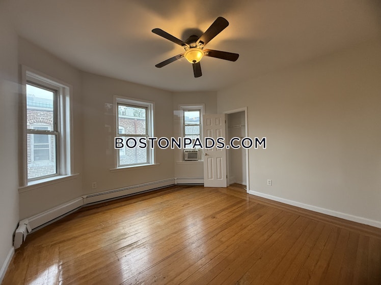 Litchfield St., Boston