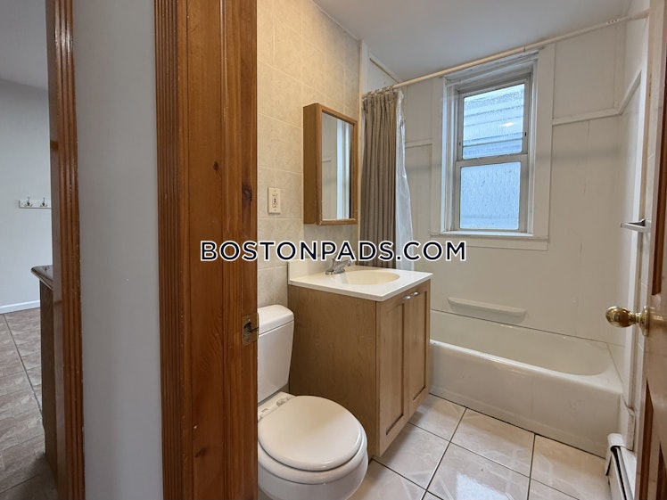 Litchfield St., Boston