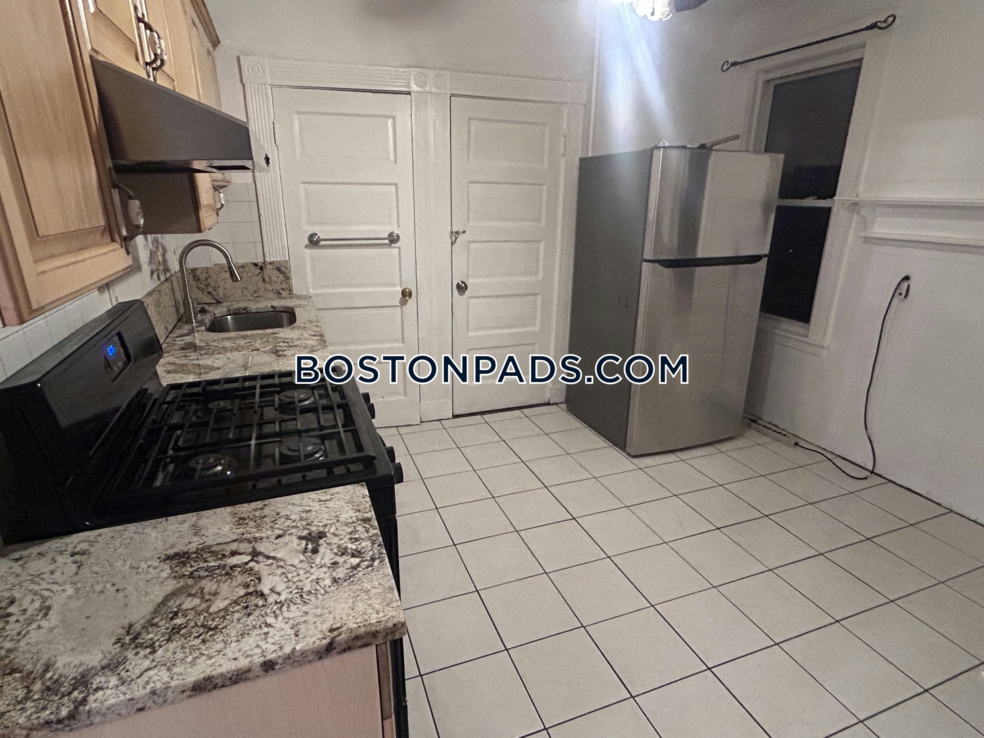 Lower Allston, Boston, MA - 3 Beds, 1 Bath - $2,700 - ID#8008129
