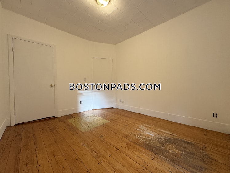 Torpie St., Roxbury Crossing