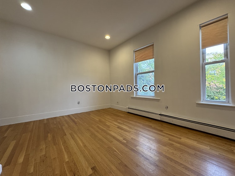 Torpie St., Roxbury Crossing