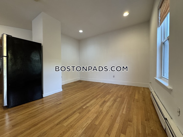 Torpie St., Roxbury Crossing