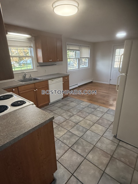 Dragon Court Circle Woburn photo 2