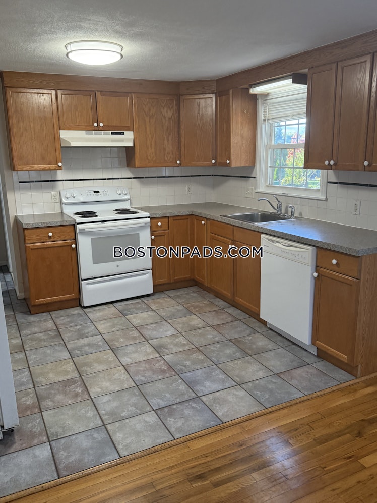 Dragon Court Circle, Woburn