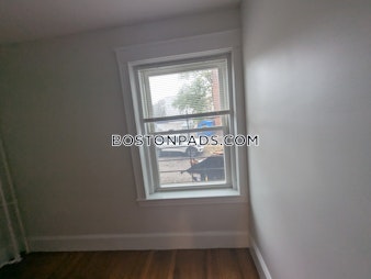 Commonwealth Ave. Boston