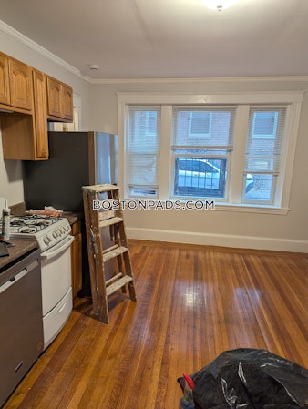 Commonwealth Ave. Boston