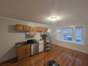 Commonwealth Ave. Boston