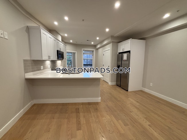 Boston - $5,695+ /mo