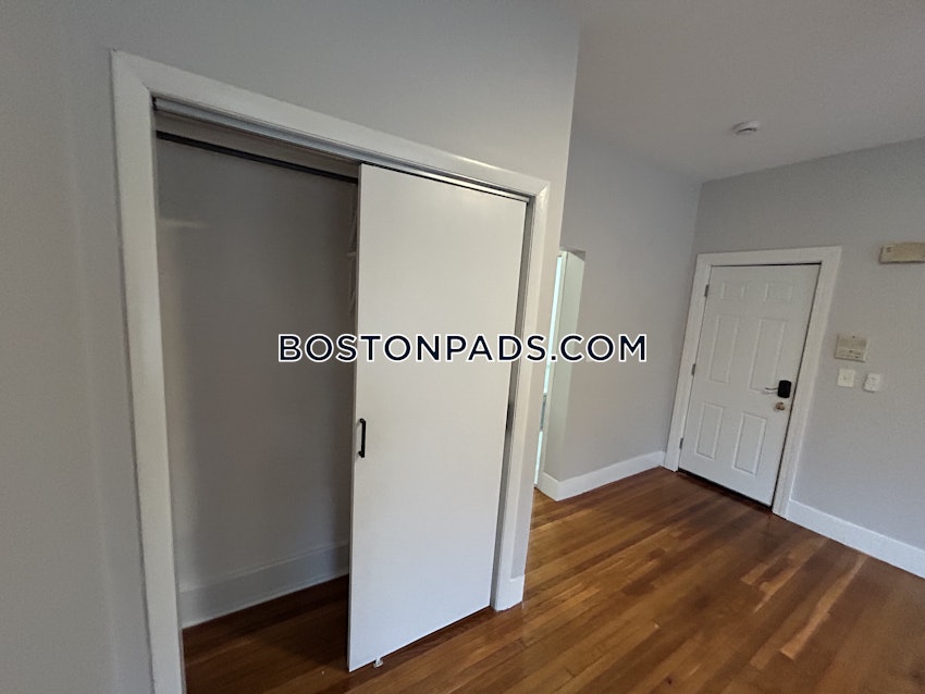 CAMBRIDGE - HARVARD SQUARE - Studio , 1 Bath - Image 7