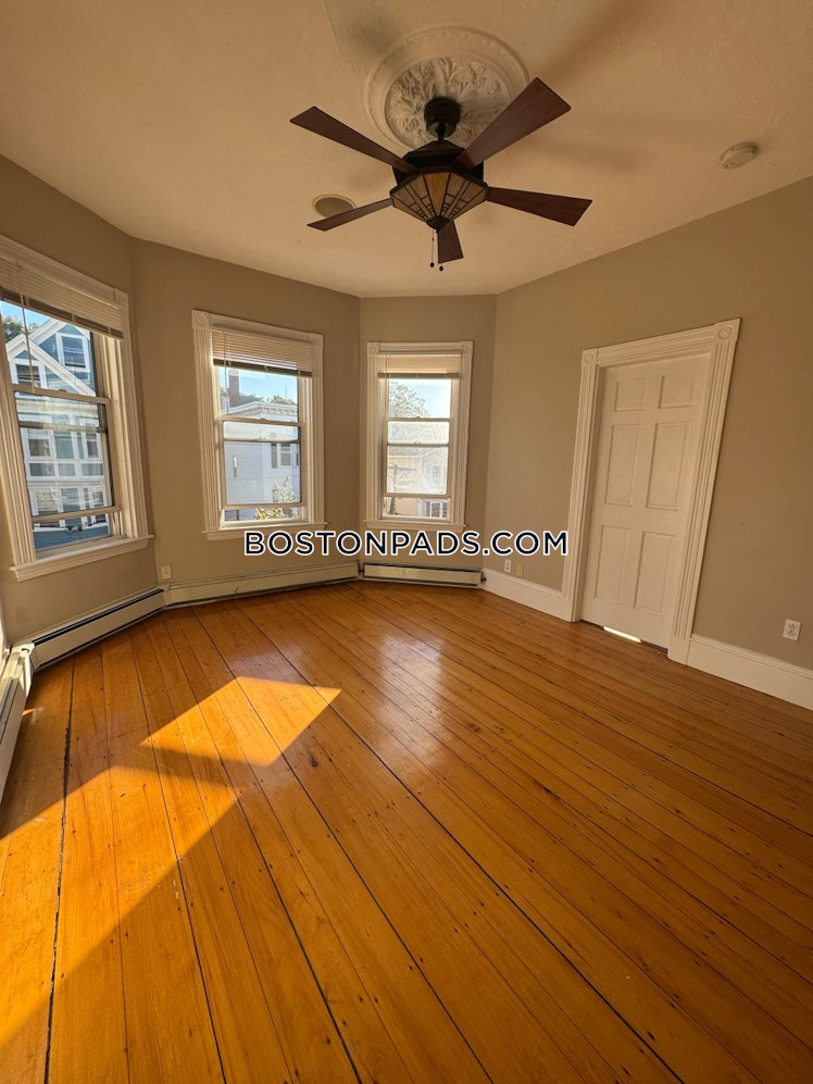 Calumet St., Roxbury Crossing