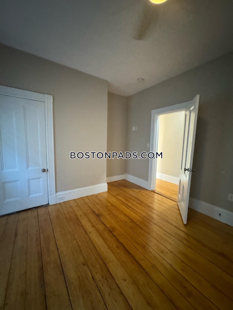 Calumet St., Roxbury Crossing