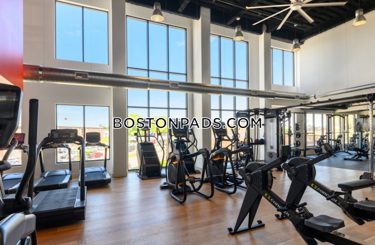 Revere Beach Pkwy, Everett