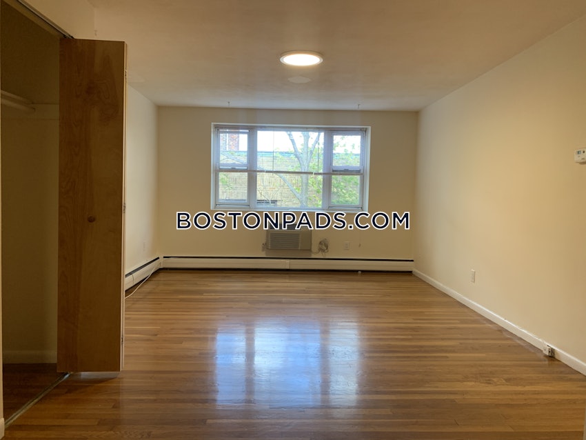 BROOKLINE- COOLIDGE CORNER - 2 Beds, 1 Bath - Image 11