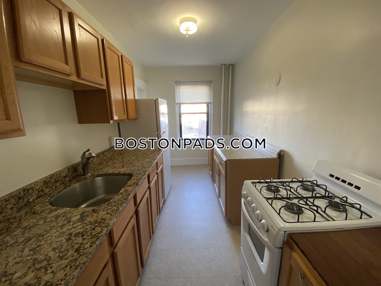 Pleasant St., Malden