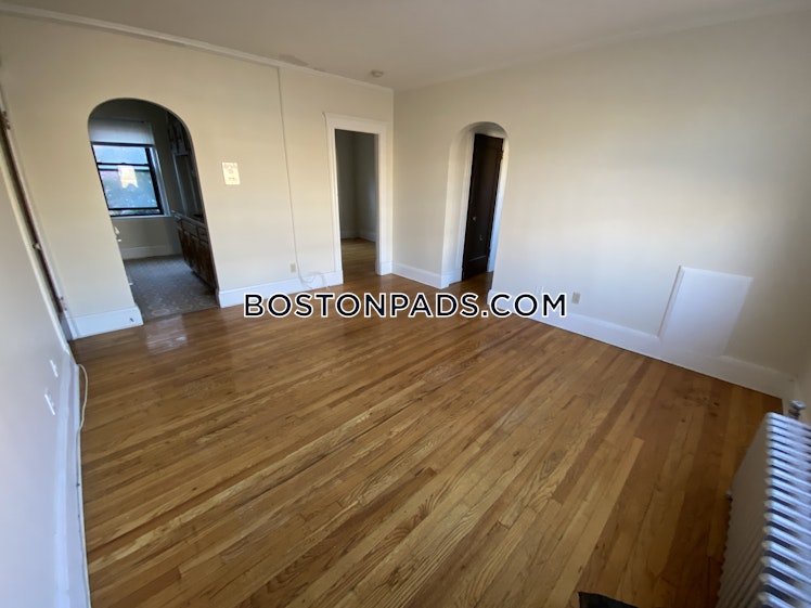 Pleasant St., Malden