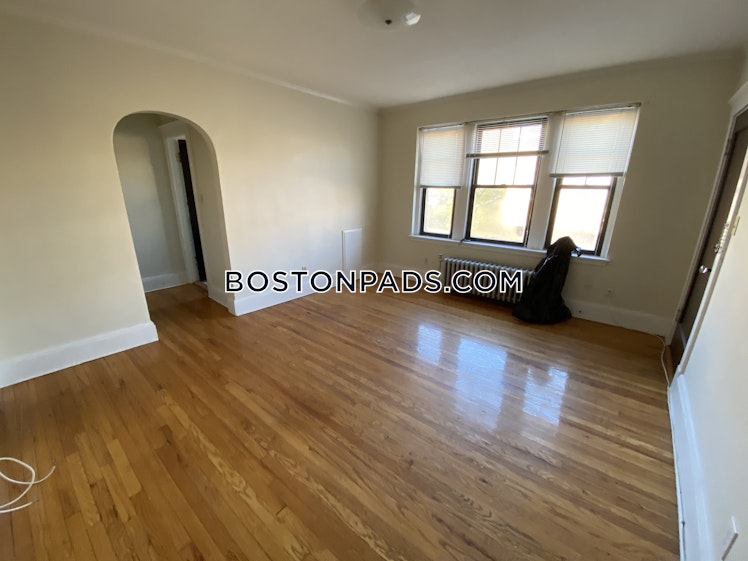 Pleasant St., Malden