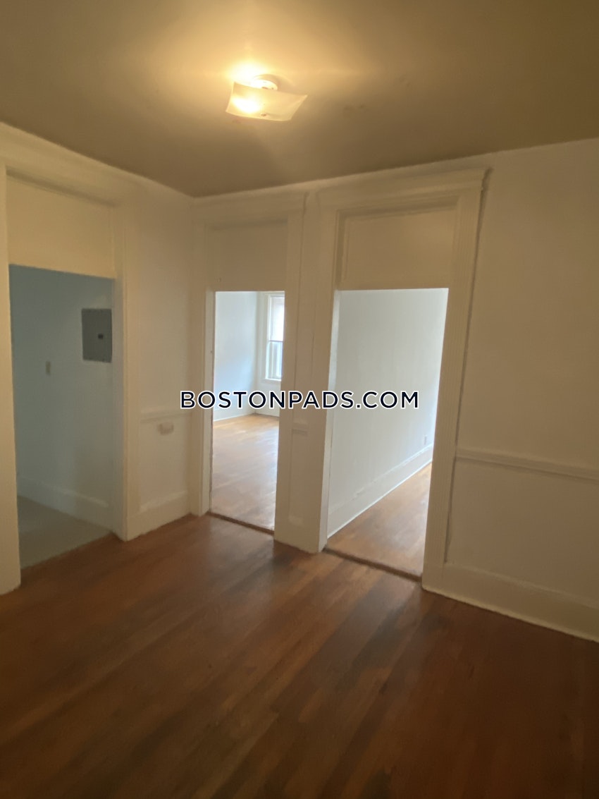 BOSTON - NORTHEASTERN/SYMPHONY - 3 Beds, 1 Bath - Image 13