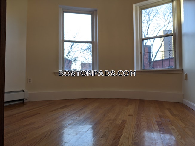 Roxbury Crossing - $1,900+ /mo