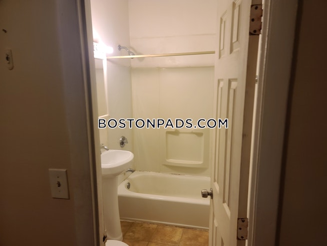 Boston - $2,995+ /mo