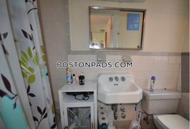 Boston - $2,450+ /mo