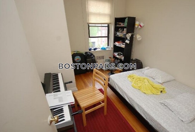 Boston - $4,100+ /mo