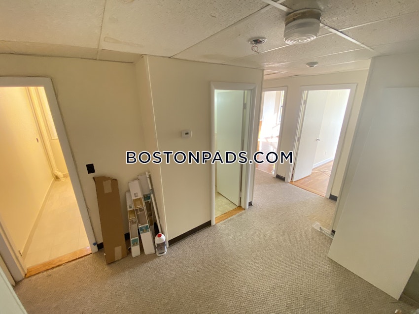 BOSTON - ALLSTON - 3 Beds, 1.5 Baths - Image 19