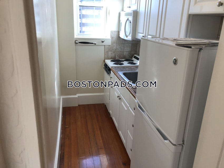 BROOKLINE- COOLIDGE CORNER - 1 Bed, 1 Bath - Image 13