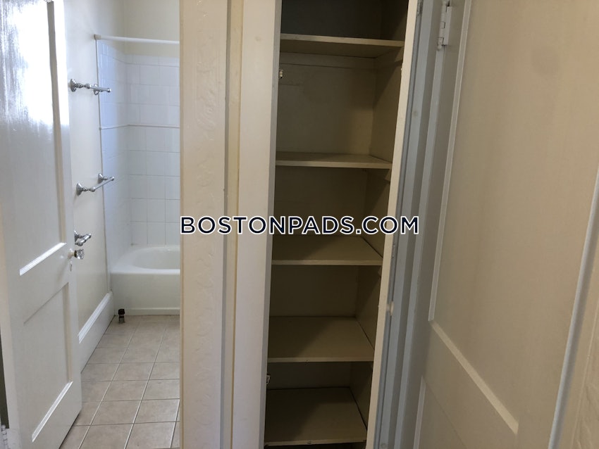 BROOKLINE- COOLIDGE CORNER - 1 Bed, 1 Bath - Image 33