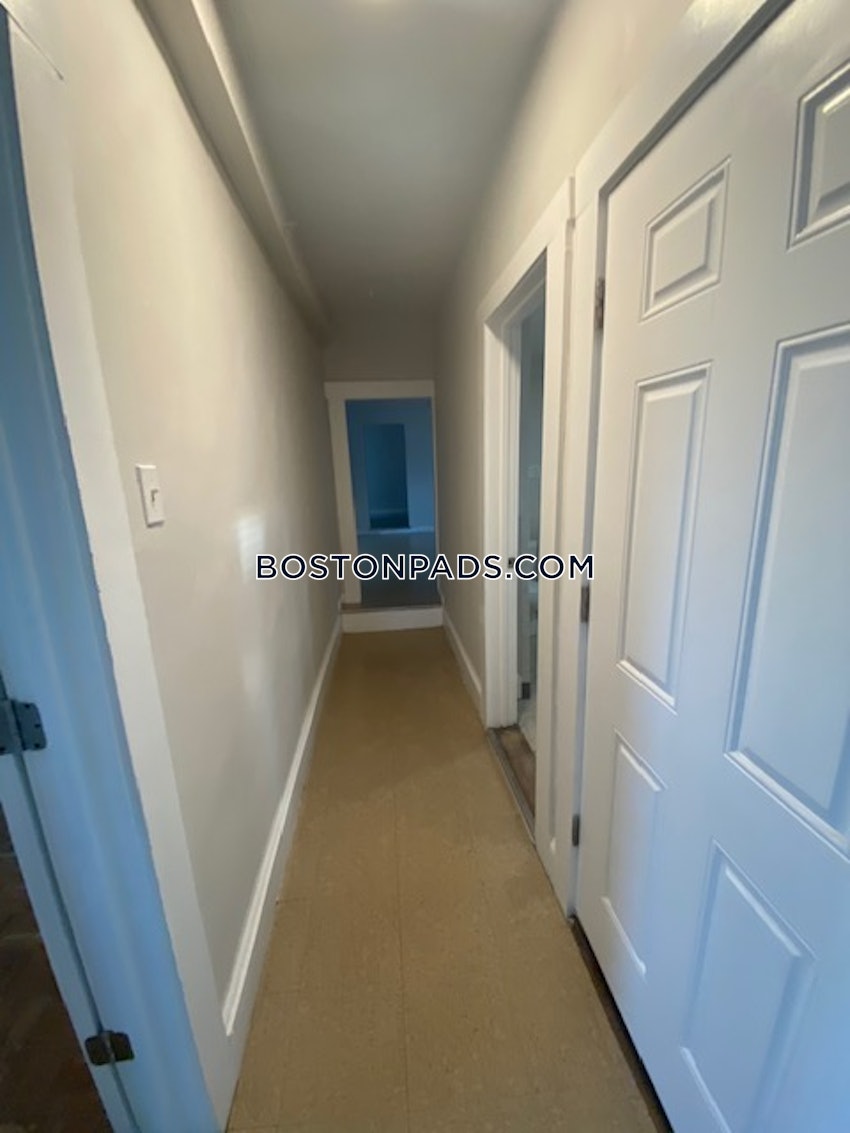 BOSTON - ROXBURY - 4 Beds, 1 Bath - Image 8