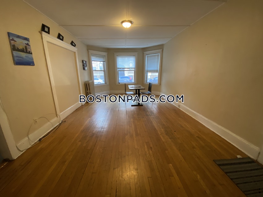 BOSTON - ALLSTON - 4 Beds, 2 Baths - Image 5