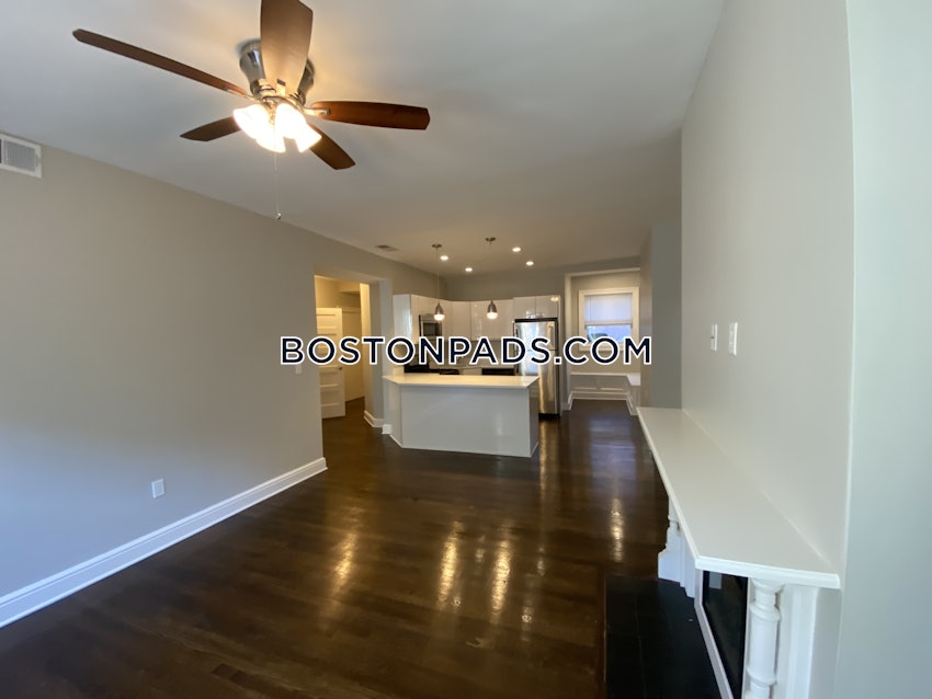 CAMBRIDGE - HARVARD SQUARE - 1 Bed, 1 Bath - Image 17