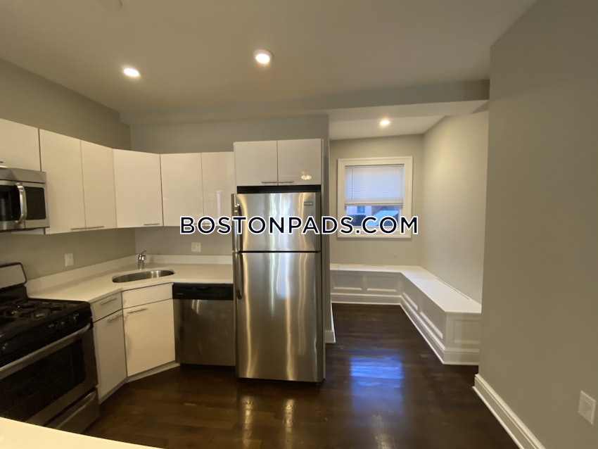 CAMBRIDGE - HARVARD SQUARE - 1 Bed, 1 Bath - Image 2