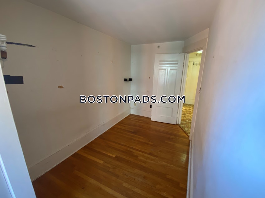 BOSTON - BACK BAY - 1 Bed, 1 Bath - Image 8