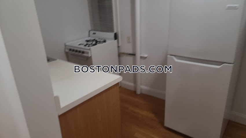 BOSTON - FENWAY/KENMORE - 1 Bed, 1 Bath - Image 32