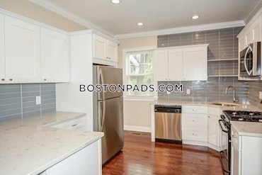 Boston - 5 Beds, 3 Baths