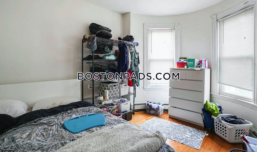 BOSTON - MISSION HILL - 6 Beds, 2 Baths - Image 20