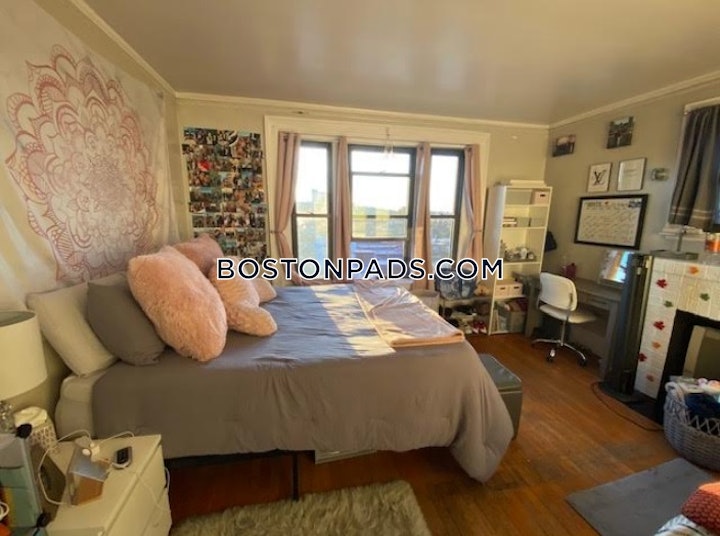 fenwaykenmore-apartment-for-rent-3-bedrooms-1-bath-boston-5519-8014079 