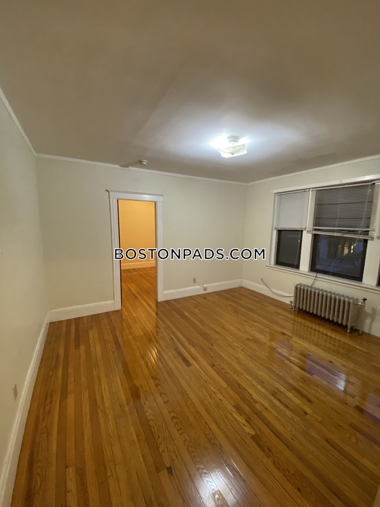 Pleasant St., Malden