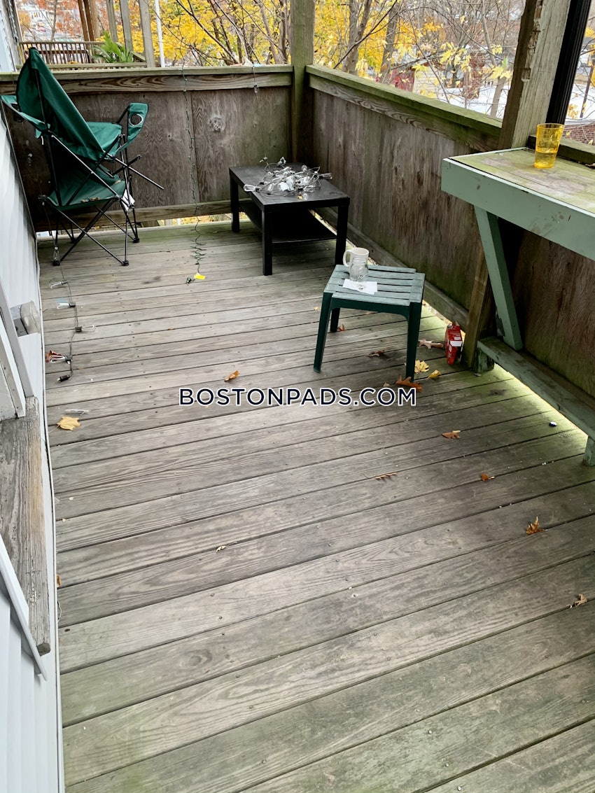 BOSTON - MISSION HILL - 4 Beds, 1 Bath - Image 41