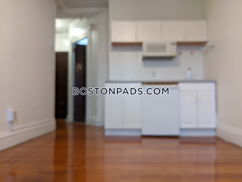Boston - $2,375+ /month