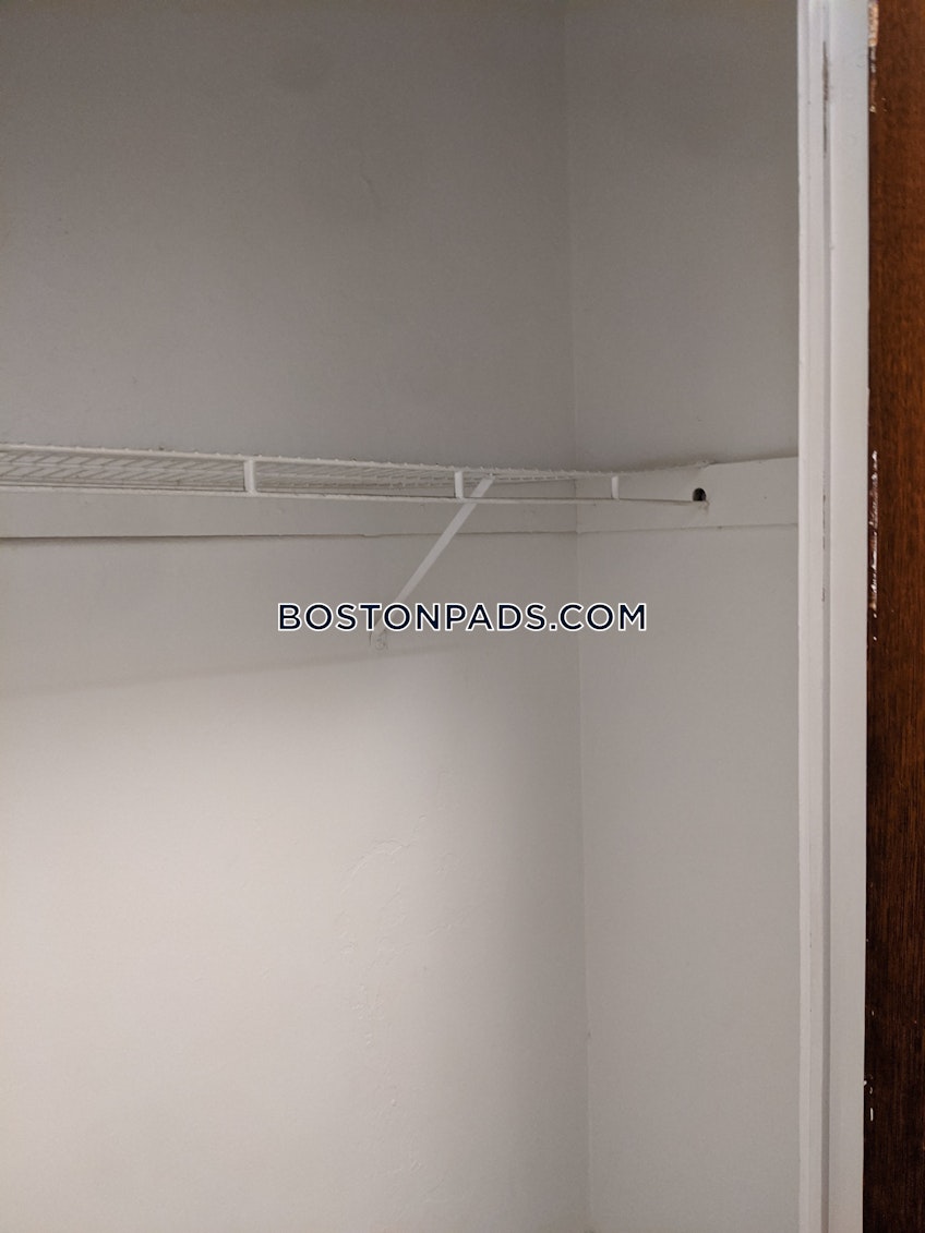 Boston - $2,375+ /month