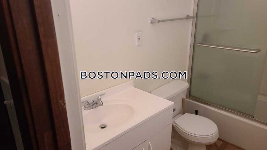 BOSTON - BACK BAY - 1 Bed, 1 Bath - Image 14
