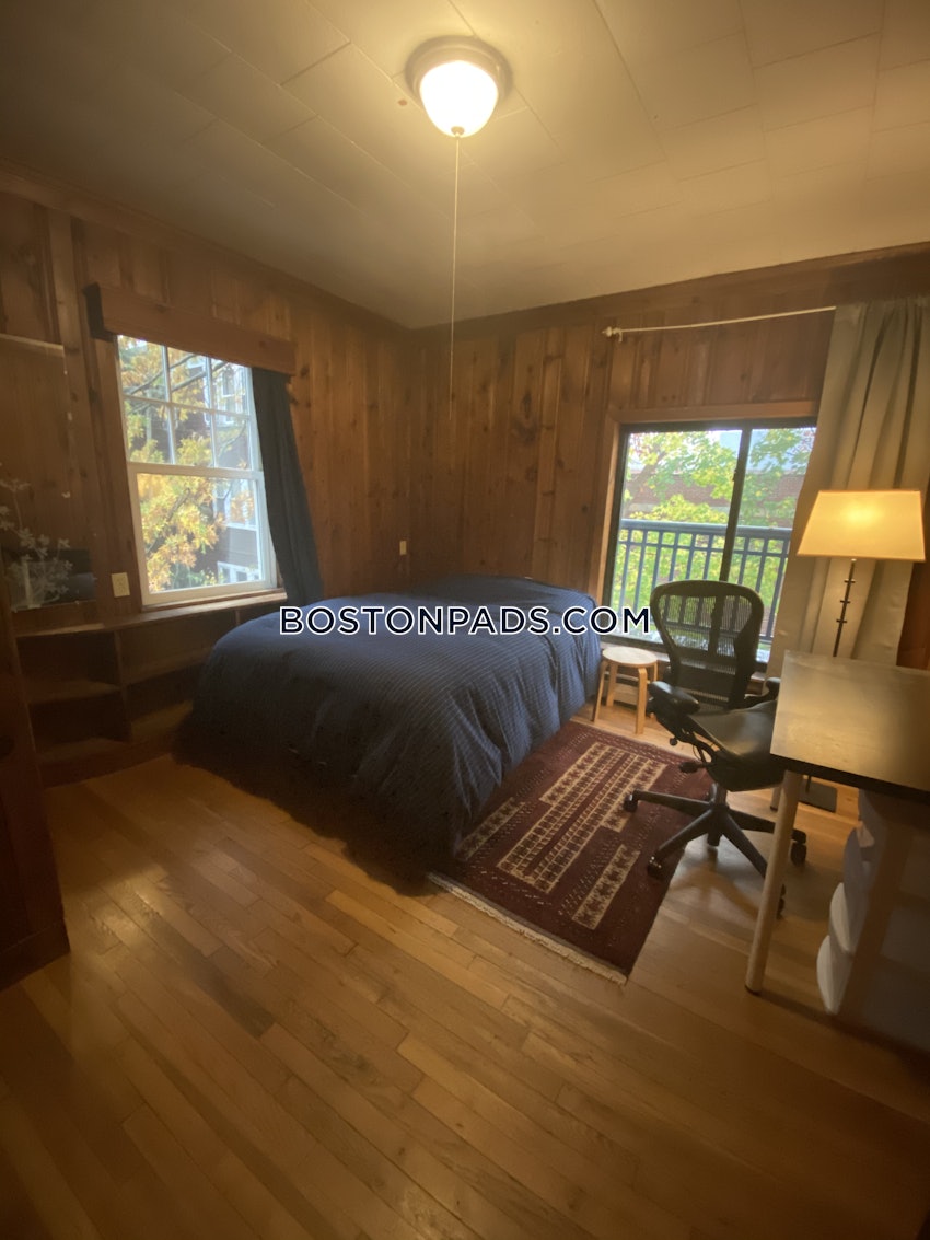 CAMBRIDGE - HARVARD SQUARE - 4 Beds, 1 Bath - Image 14